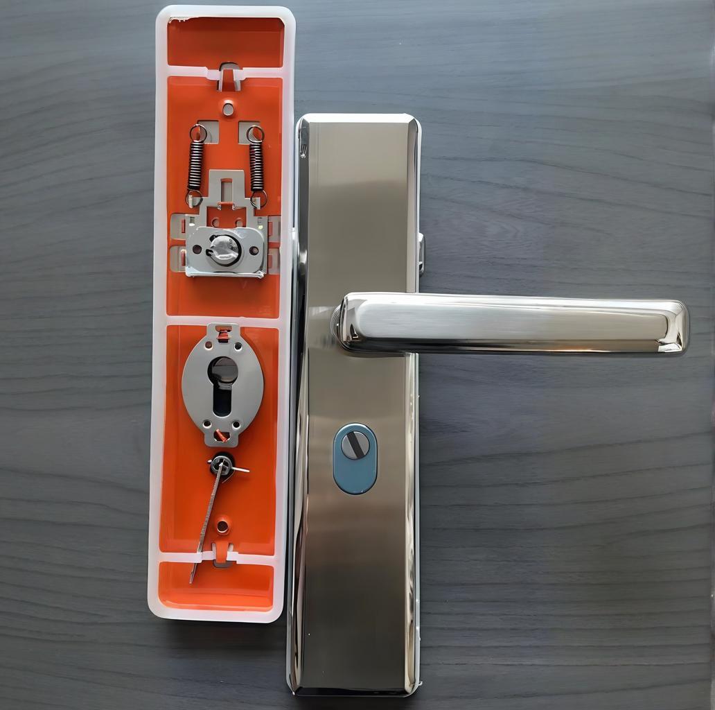 PRODUCT MODEL 6605 polishing with a waterstone
